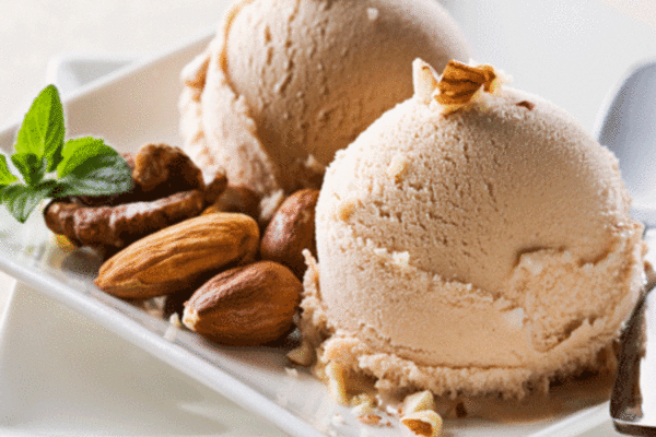 Top Ingredients to Make Ready Almond Flavored Ice Cream 