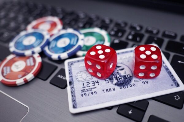 Games You Should Play At Online Casinos