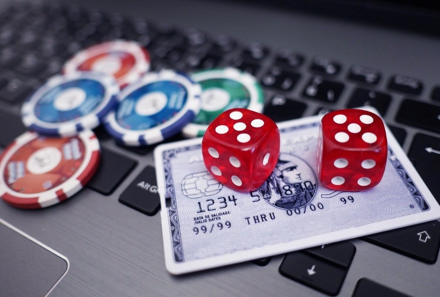 Games You Should Play At Online Casinos