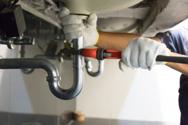 Know the Benefits of Hiring Professional Plumber Service