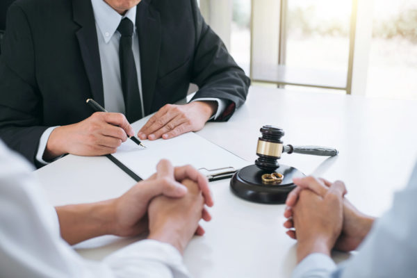 Why Do You Need An Experienced Divorce Lawyer?