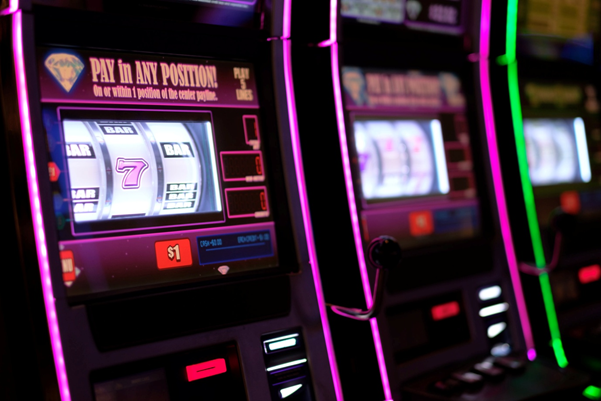 What players should know about RNGs at online casinos